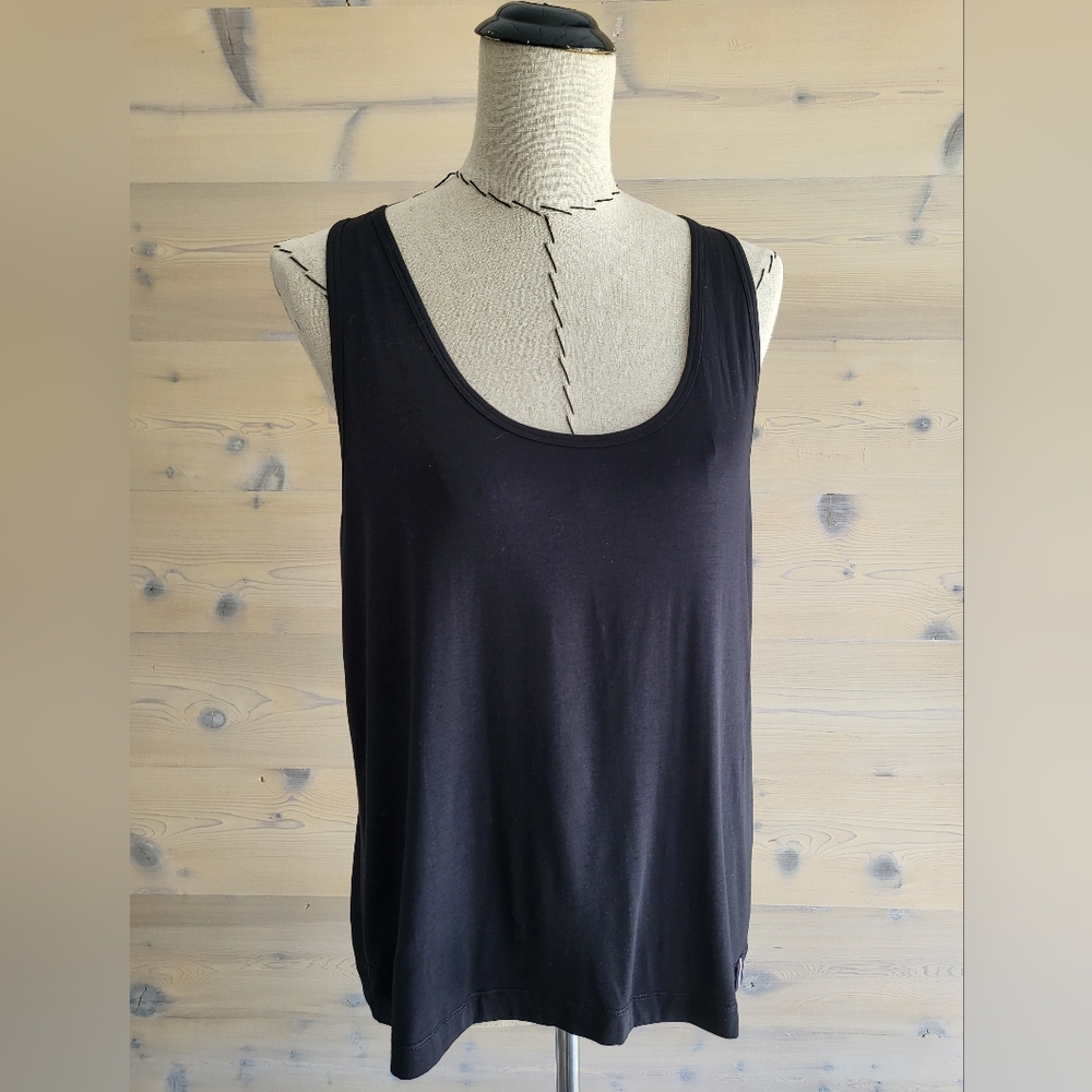 NWT FourLaps Athletic Surge Tank Top Black size S